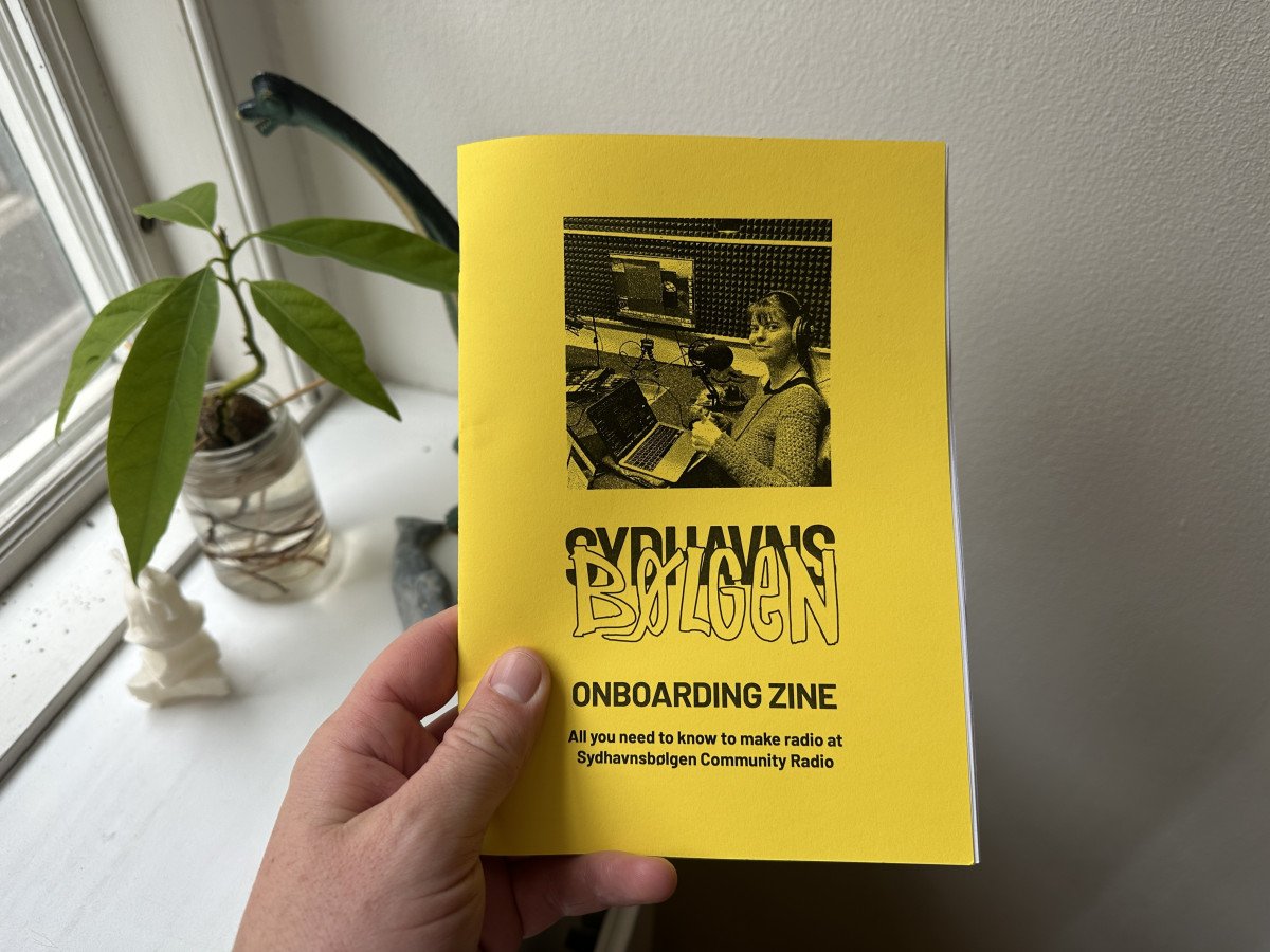 Onboarding new hosts with a zine